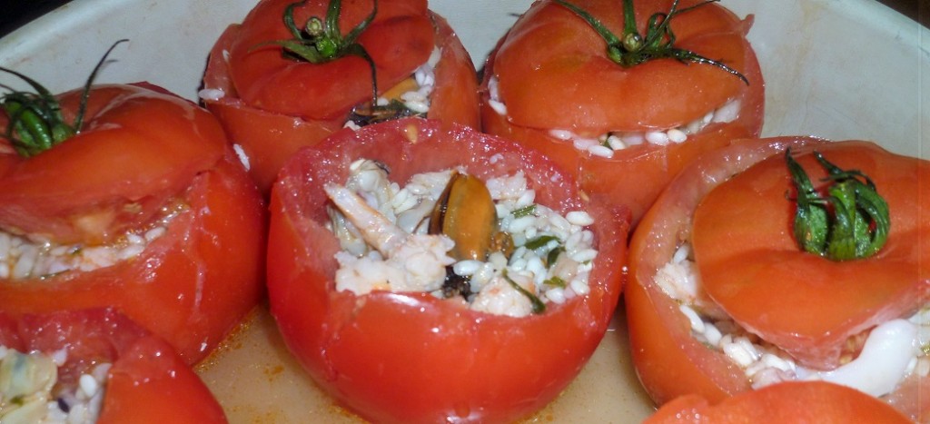 pomodori-ripieni-con-riso-e-frutti-di-mare