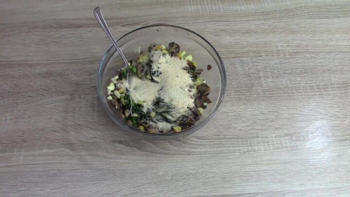 pasta-sfoglia-con-funghi-e-castagne